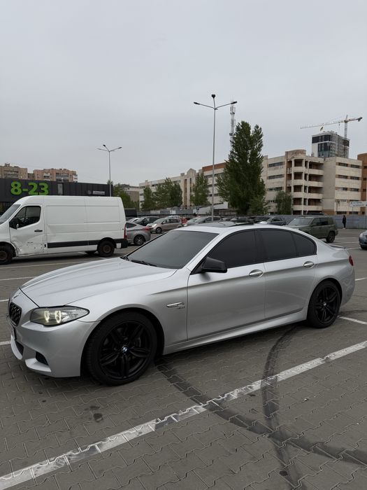 Продам БМВ Ф10, орігінальний м-пакет