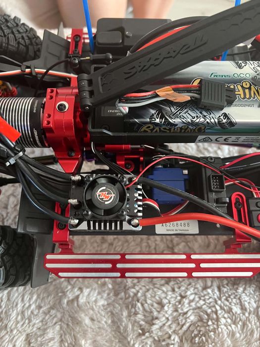 Nowy Traxxas TRX-4 Defender 1/10