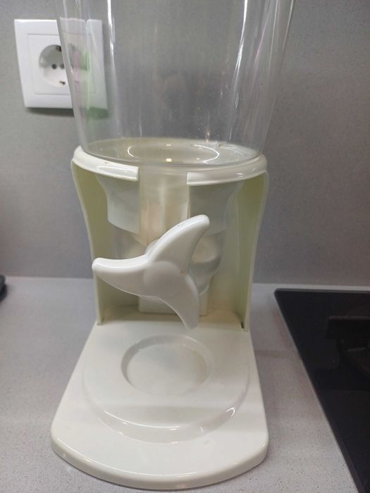 Dispensador de cereais