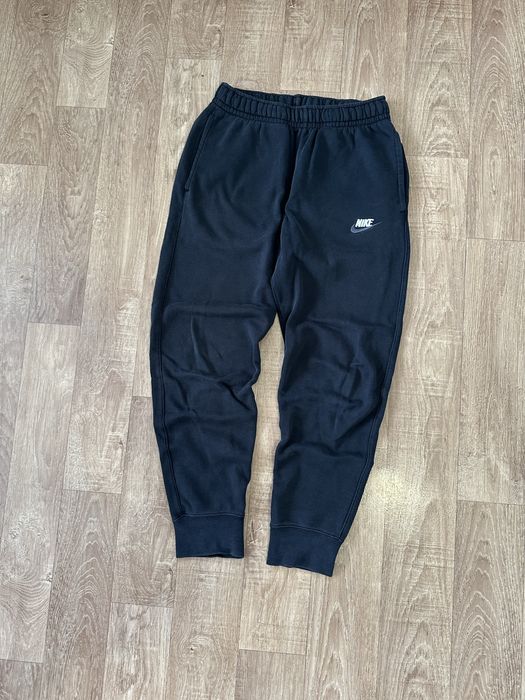 Спортивні штани nike basic хс розмір гарний стан оригінал / штаны найк