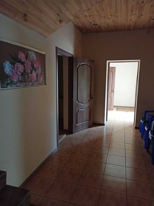 Будинок 350 кв.м. з ремонтом в с. Фонтанка. 10 соток. 95 000$