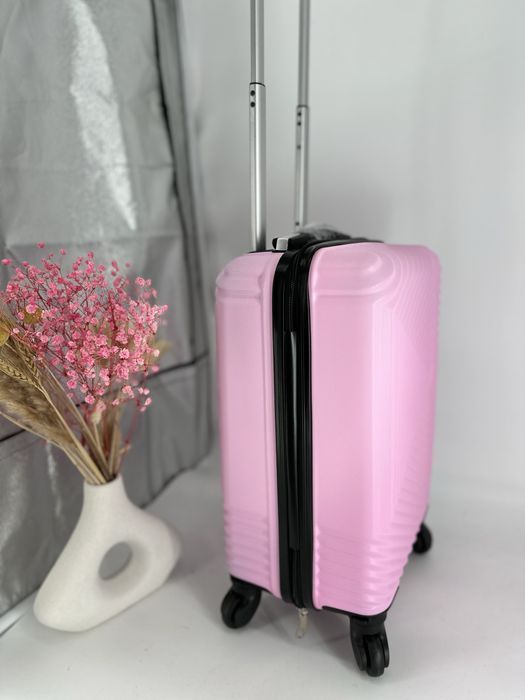 Nowa walizka S - mix kolor