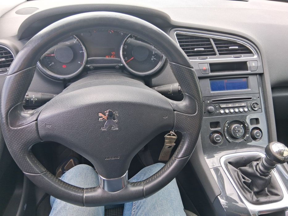 Peugeot 5008 — fotografia 6