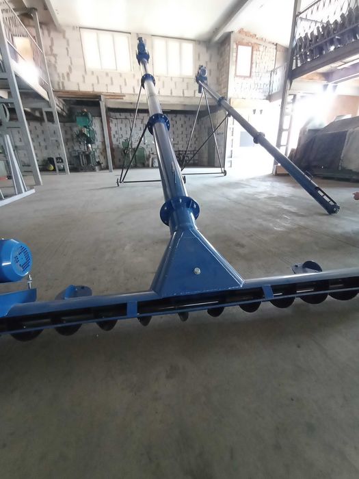 Шнековый погрузчик, винтовой конвейер, транспортер зерна 133*2*б/дв