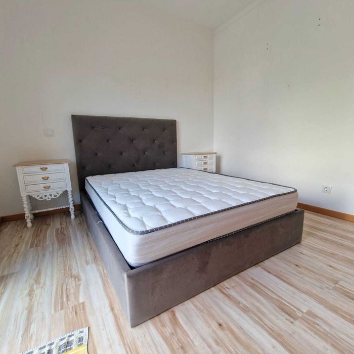 Camas de Casal Estofadas de Luxo 199€ Disp. em Várias Cores! 190x140m!