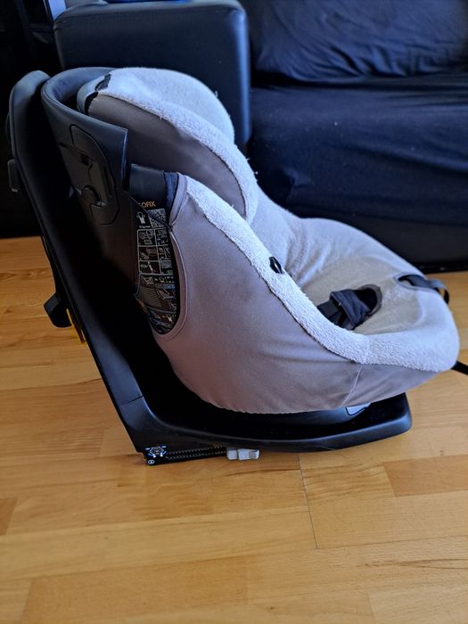 Cadeira auto marca Bebé Confort