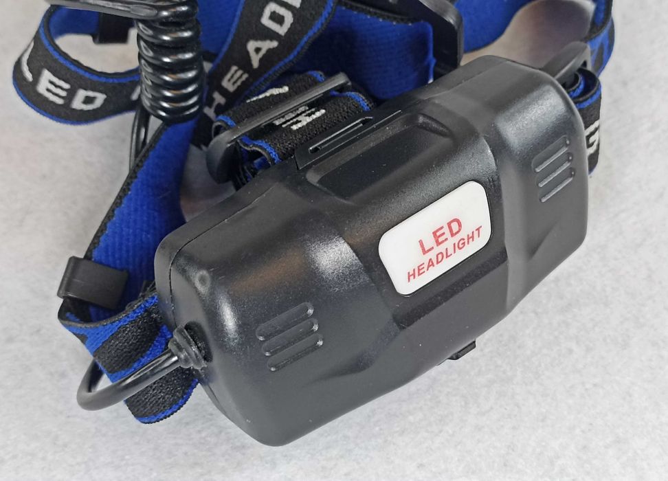 Lanterna recarregável USB de grande potência NOVA