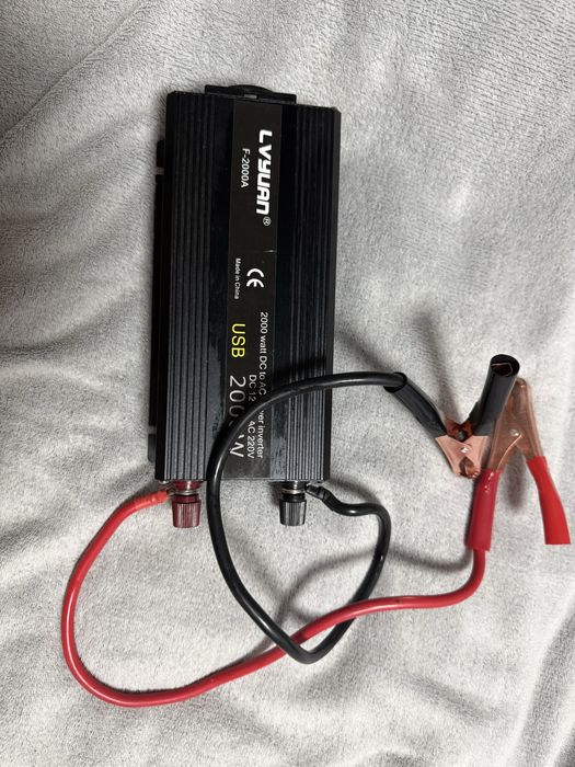 Інвертор автомобільний Lvyuan USB 12V 220V 2000W