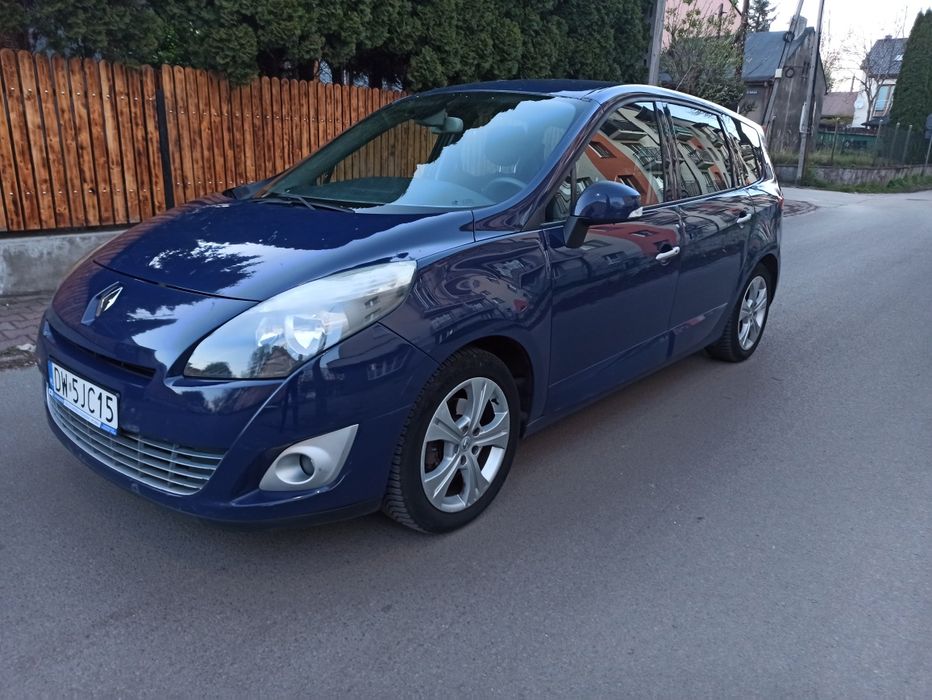 Renault Grand  Scenic 2010r 1.4 t + LPG , 7 osobowy , doinwestowany