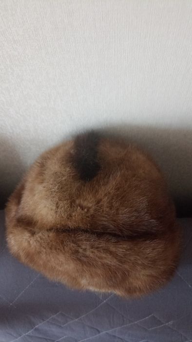 Хутряні шапки 3 шт