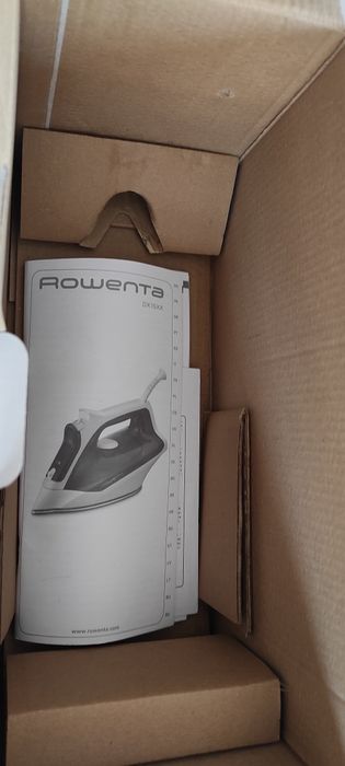 Ferro de engomar novo