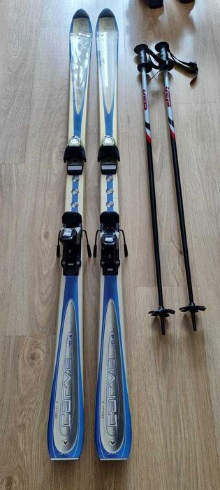 Zestaw narciarski (narty + kijki + buty)