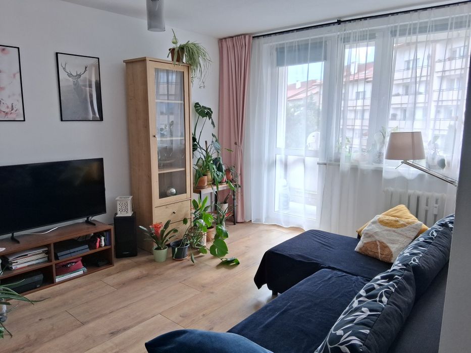 Mieszkanie 60 m2 - 3 pokoje + garderoba, balkon, piwnica