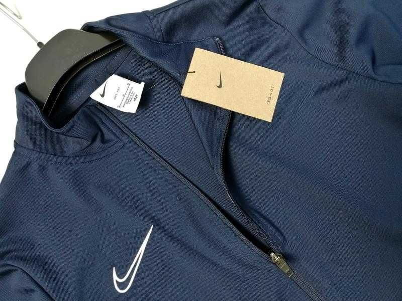 Мужской спортивный костюм Nike