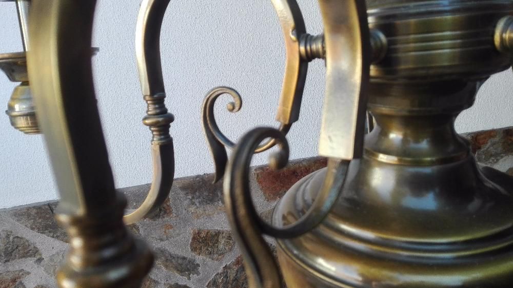 Candeeiro antigo em bronze