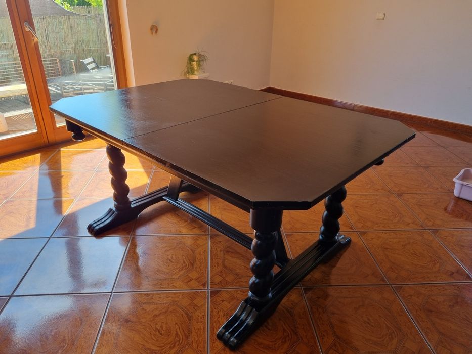 Stół 240 cm na toczonych nogach