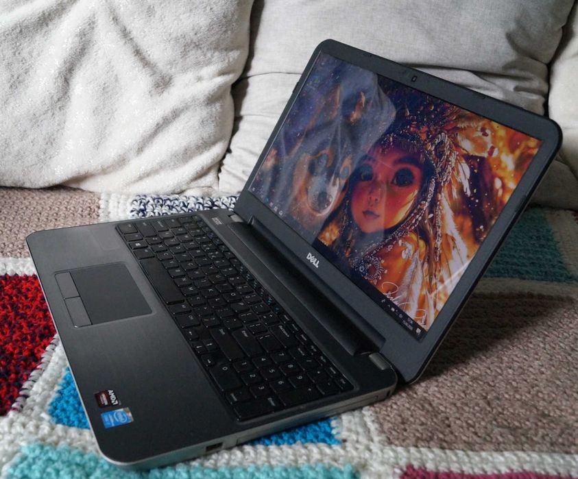 Laptop Dell Intel i7 AMD Radeon HD 8GB RAM Inspiron 5537