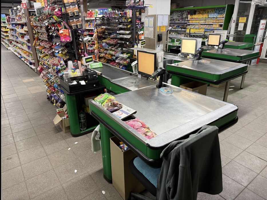 Хторгівельні холодильники,стелажі, касові бокси,полиці,ваги,регали,бон