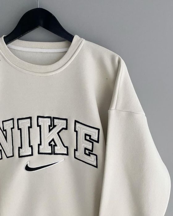 Свитшот Nike белый