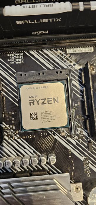 AMD Ryzen 5 3600 6 cores 12 threads socket AM4