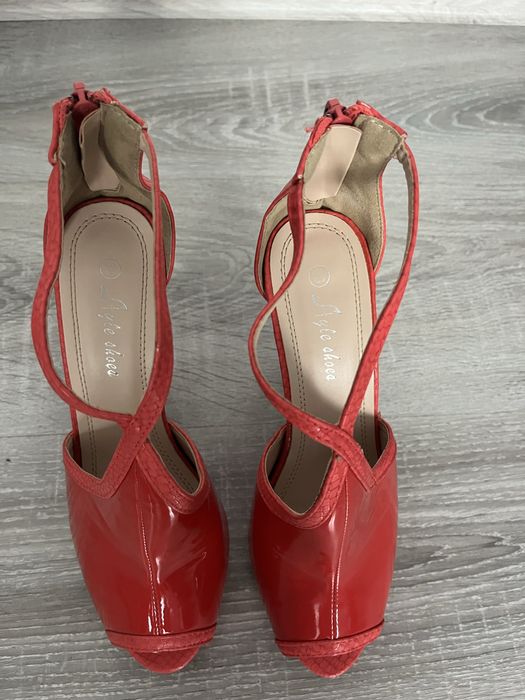 Sandałki na szpilce