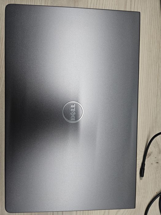 Dell	Vostro 5568 i5-7200U/8Gb DDR4/ SSD 256Gb /15.6" IPS/метал корпус