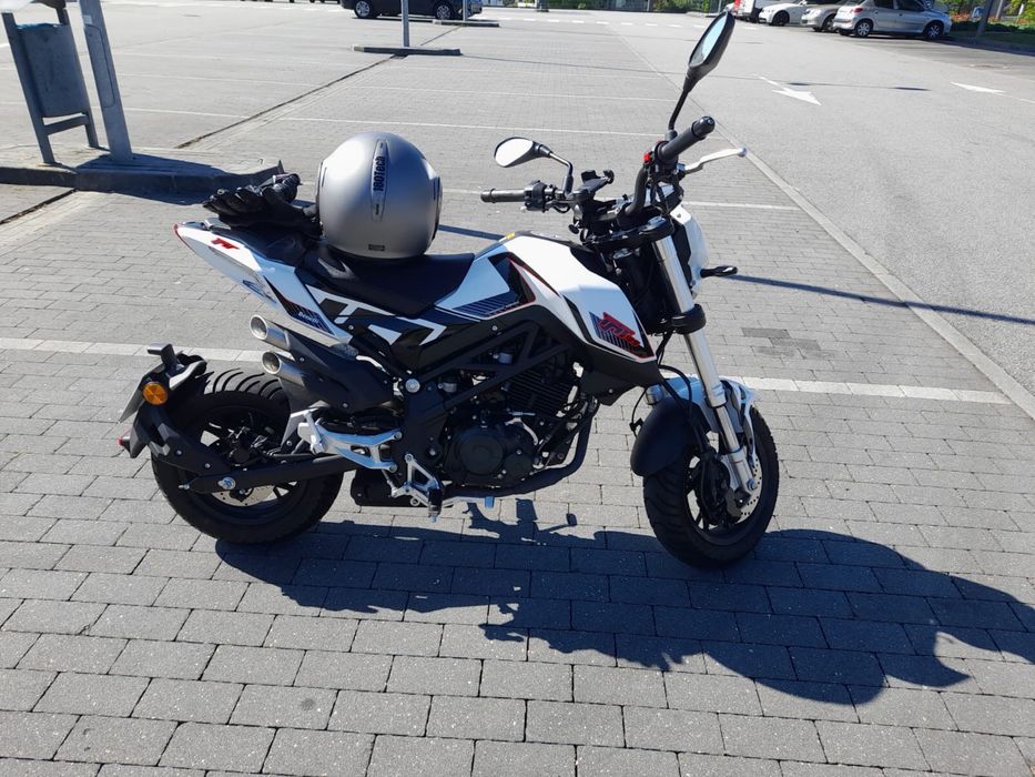 Benelli TNT 125 – Apenas 2.300 km – Como Nova