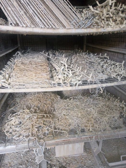 Usuwanie farby, powłoki lakierniczej [piroliza]