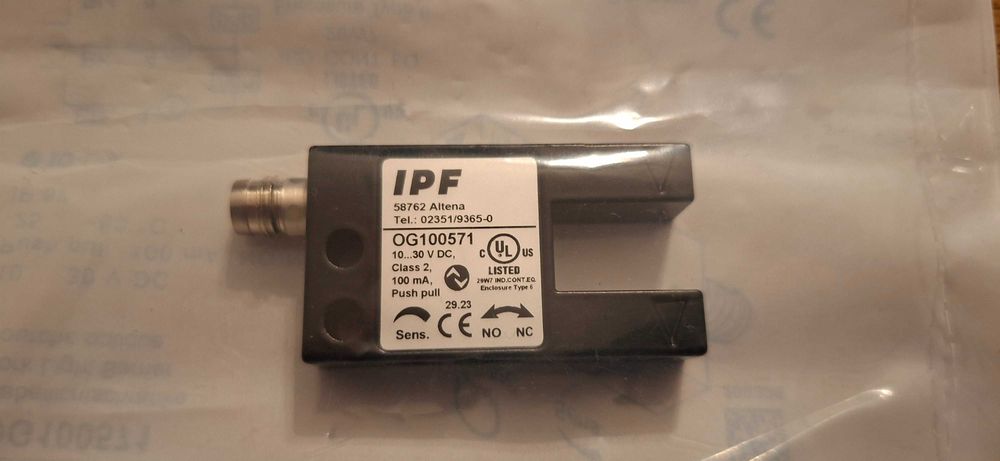 Czujnik optyczny widełkowy IPF OG100571 M8-wtyczka