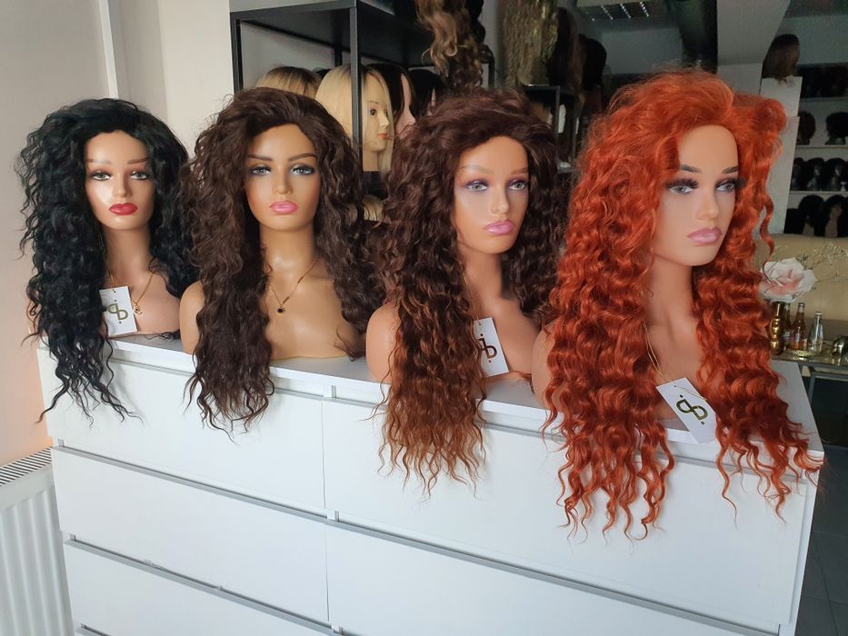 Długa peruka fale loki Shakira naturalna fryzura