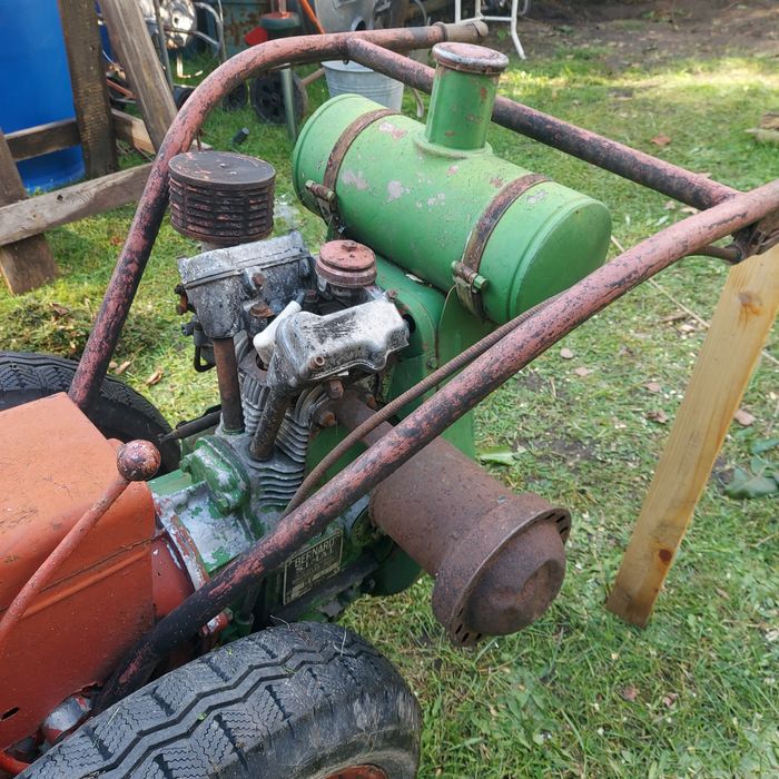 Bernard S.I.M.A.l Made in France Kosiarka  Traktorek ogrodniczy