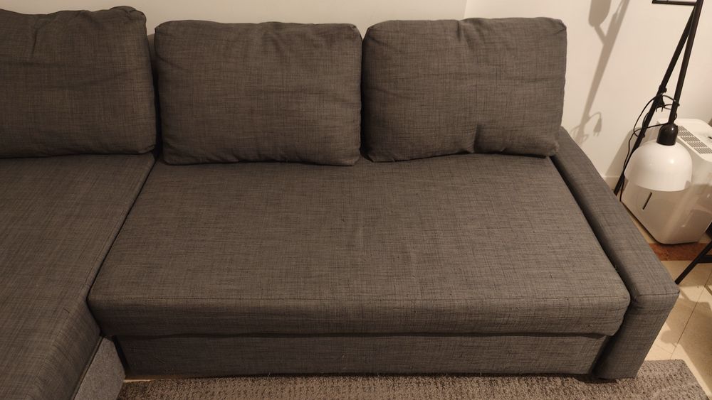 Sofá cama com chaise longue (até 2 de Julho)