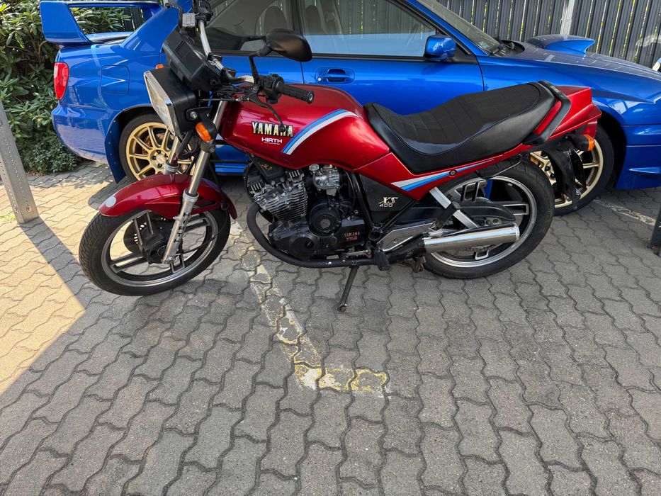 YAMAHA  XS 400  rok 1982
