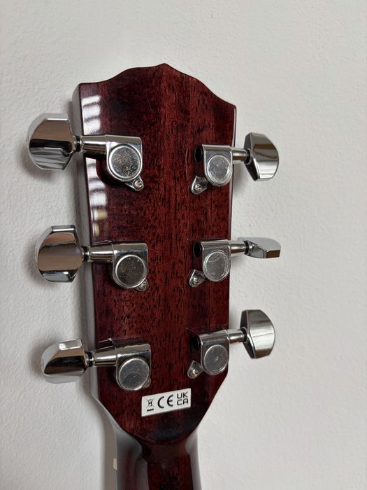gitara Fender CD-60 + pokrowiec, pasek i kostki