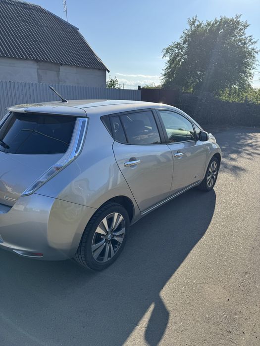 Аренда авто Nissan Leaf 600 грн