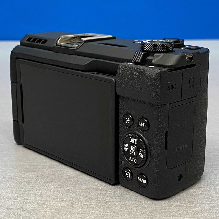 Canon PowerShot V1 (22.3MP)