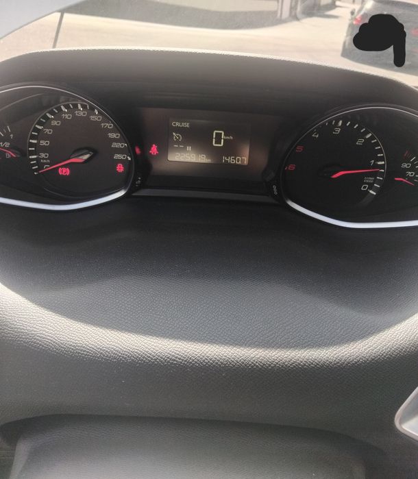 Vendo peugeot 308 1.6 hdi de 2018 nacional acidentado salvado