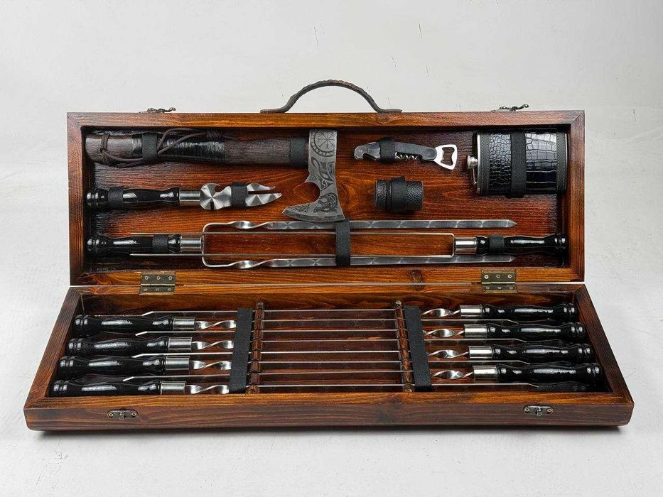 Подарочные наборы шампуров в деревянном кейсе
