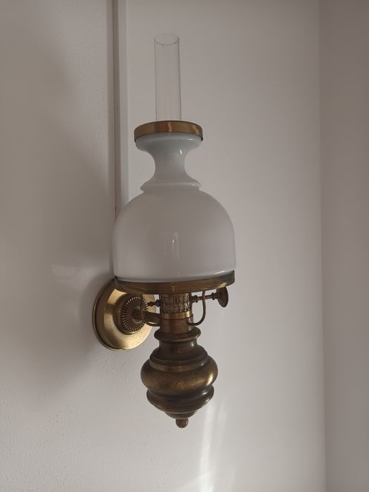 2 Wall Sconces436854684805376002