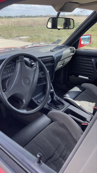 BMW E30 316i Touring 1993  Slick Top