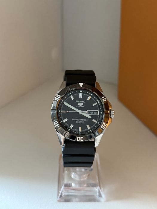 Seiko SEIKO 5 sports automatic