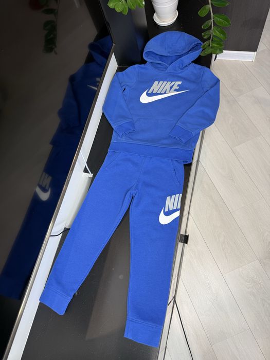 Костюм nike, найк, кофта adidas адідас, tommy hilfiger. Вітровка і фліска warehouse. Zara h&m next puma f&f gap