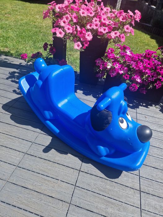 Little bujak piesek jak nowy hustawka