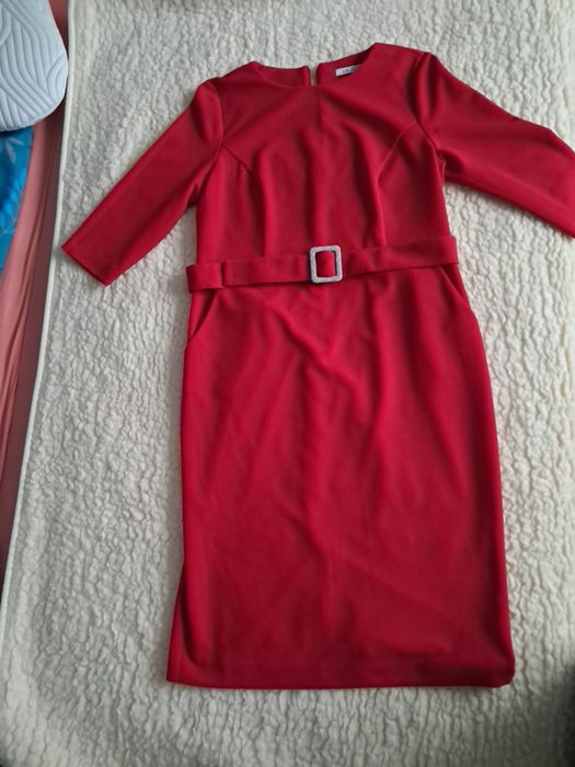 Czerwona sukienka koklajlowa