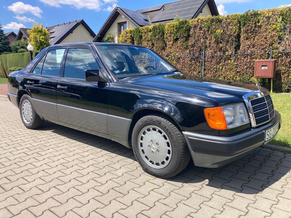 Mercedes-Benz W124