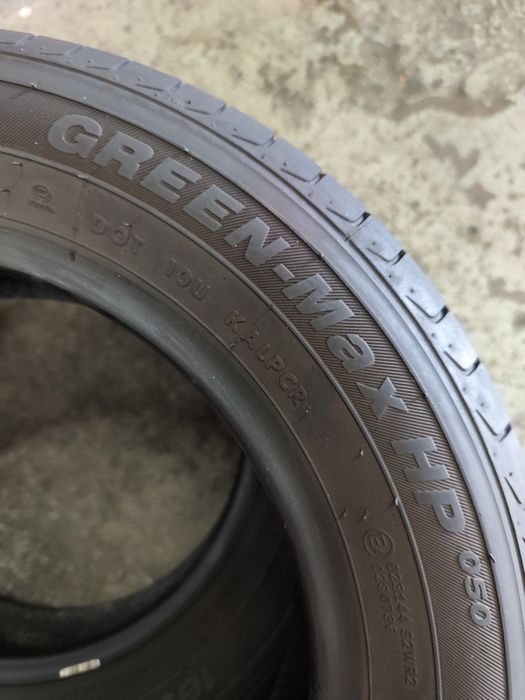 Pneus 165/70r14 Linglong Green-Max HP 050 com 75% piso