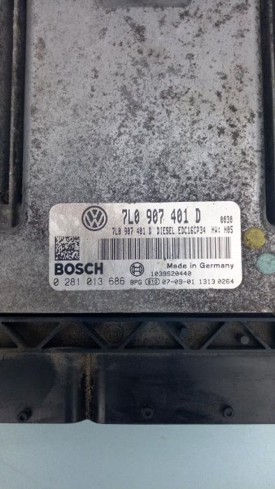 Блок управления двигателем Volkswagen Touareg 3.0 TDi V6 7L0907401D