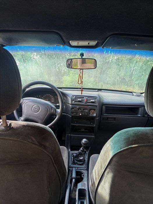 OPEL VECTRA 1990 VIN W0L000087L5231171 фото оголошення 10 з 16