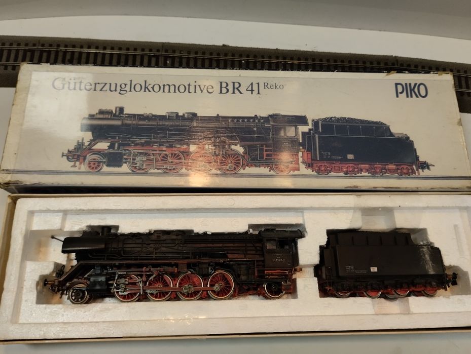 Lokomotywa parowóz Piko BR41 reko skala H0