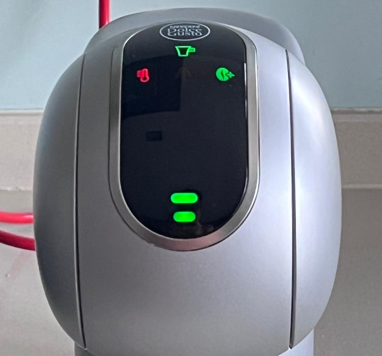 Maquina de Bebidas Dolce Gusto Krups com Oferta de Porta Capsulas, Deposito de Capsulas usadas e Descalcificante